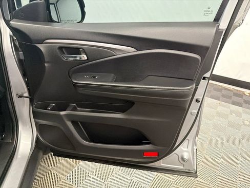 Used 2023 Honda Ridgeline RTL image 16