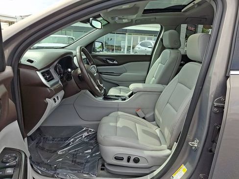 Used 2019 GMC Acadia SLT w/ LPO, Floor Liner Package AWD/4WD image 14