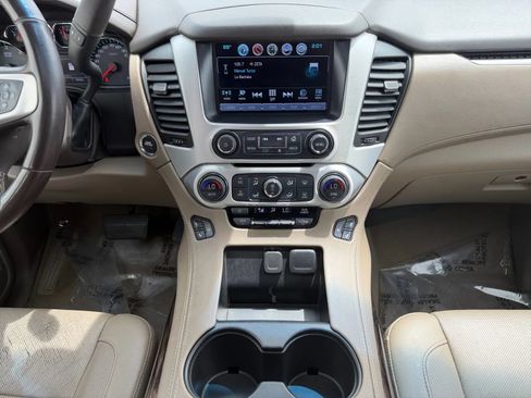 Used 2019 GMC Yukon XL SLT w/ Open Road Package RWD image 19