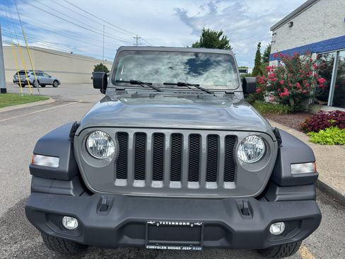 Used 2022 Jeep Wrangler Unlimited Sport AWD/4WD image 9