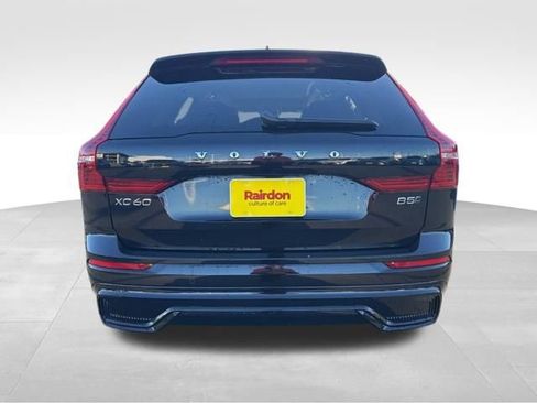 Used 2025 Volvo XC60 B5 Plus image 6