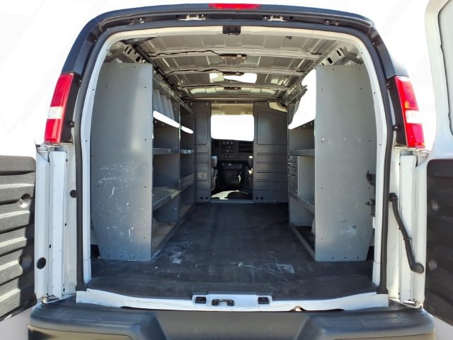 Used 2019 Chevrolet Express 2500 w/ Driver Convenience Package RWD image 21