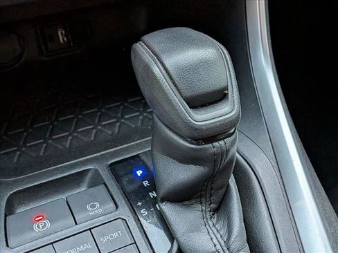 Used 2019 Toyota RAV4 LE w/ All Weather Liner Package AWD/4WD image 13