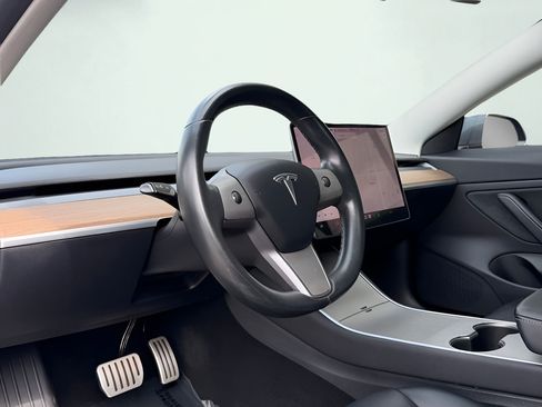 Used 2019 Tesla Model 3 Long Range AWD/4WD image 3