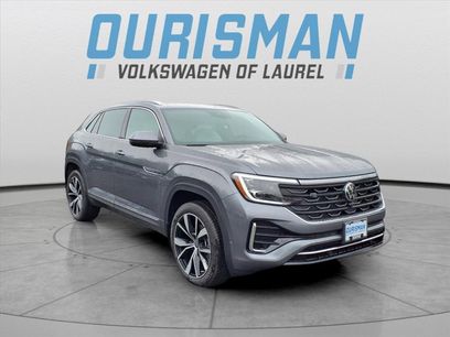 New 2025 Volkswagen Atlas Cross Sport SEL Premium R-Line