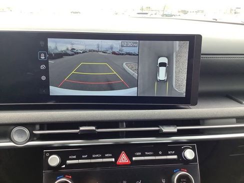 Used 2025 Hyundai Tucson Limited image 12