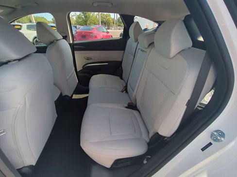 New 2026 Hyundai Tucson SE FWD image 16