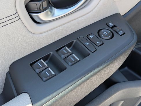 New 2026 Honda Pilot Touring image 13