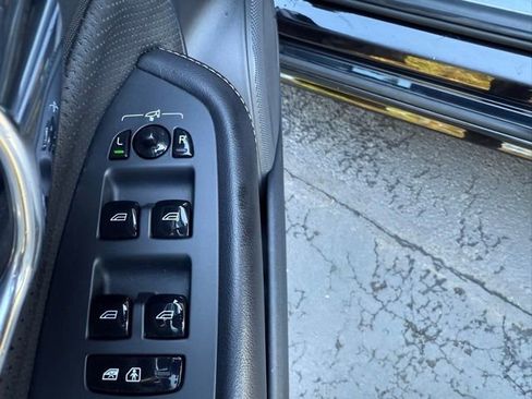 Used 2016 Volvo XC90 T6 R-Design w/ Vision Package image 22