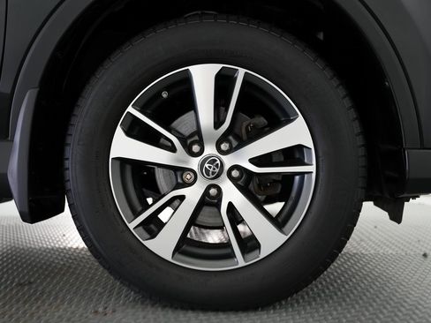 Used 2017 Toyota RAV4 XLE image 63