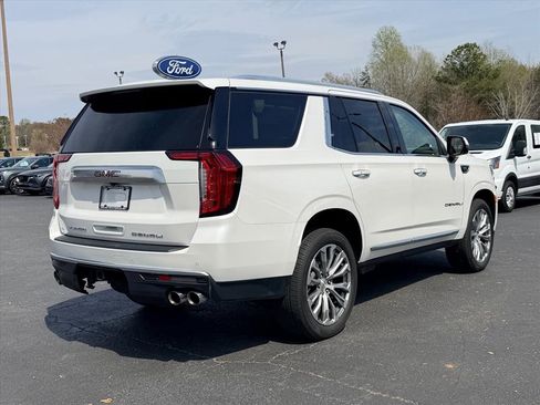 Used 2021 GMC Yukon Denali w/ LPO, Illumination Package image 4