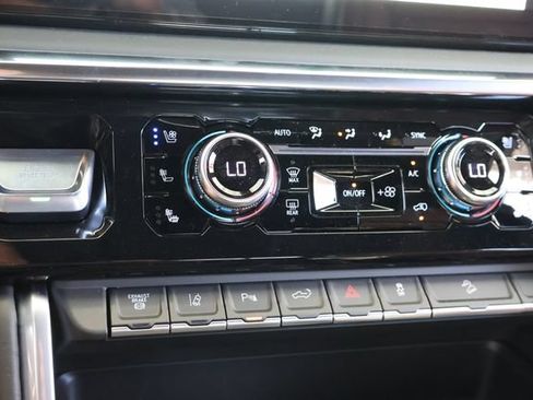 New 2026 GMC Sierra 3500 Denali Ultimate AWD/4WD image 27