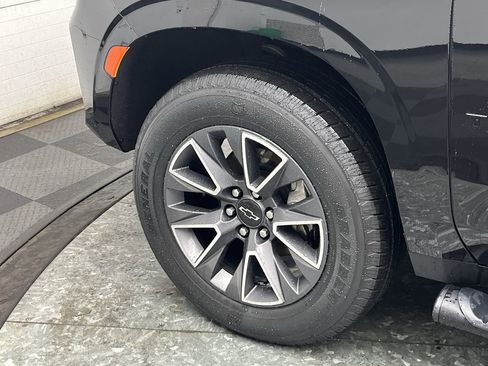 Certified 2022 Chevrolet Tahoe Z71 w/ Luxury Package image 37