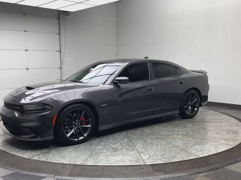 Used 2019 Dodge Charger R/T w/ Performance Handling Group image 32