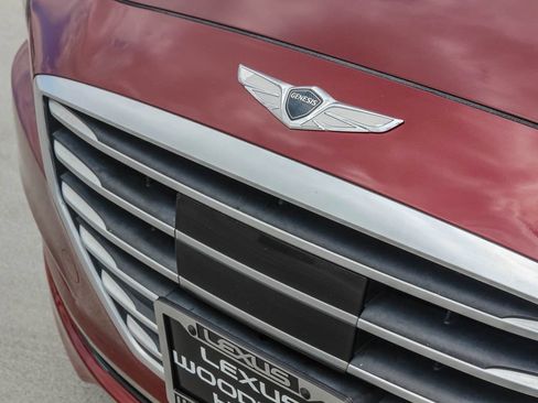 Used 2017 Genesis G80 3.8 RWD image 9