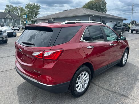 Used 2021 Chevrolet Equinox LT image 4