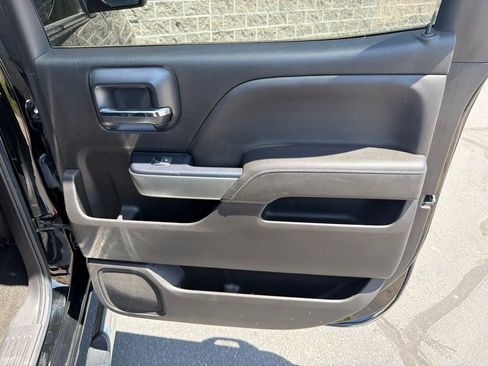 Used 2018 Chevrolet Silverado 1500 LT w/ All Star Edition AWD/4WD image 39