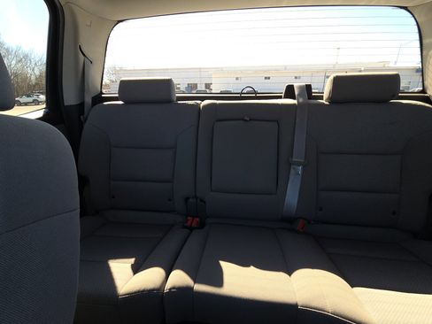 Used 2015 GMC Sierra 1500 SLE w/ SLE Value Package image 26