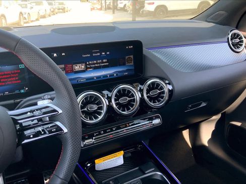 New 2025 Mercedes-Benz GLA 250 image 8