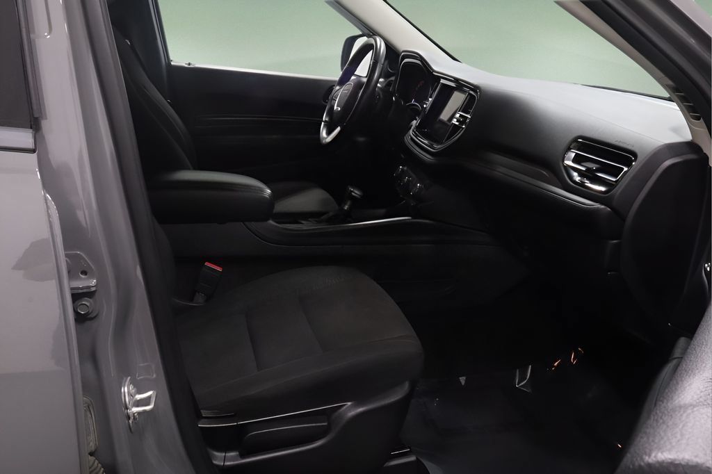 Used 2022 Dodge Durango SXT AWD/4WD image 16
