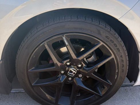 Used 2024 Honda Civic Sport image 17