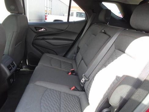 Used 2019 Chevrolet Equinox LT image 18