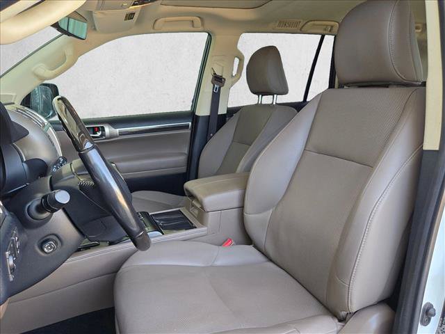 Used 2021 Lexus GX 460 Premium w/ Premium Package AWD/4WD image 11