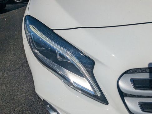 Certified 2020 Mercedes-Benz GLA 250 image 19