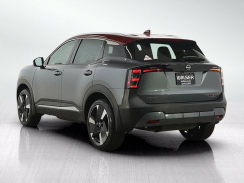 Used 2025 Nissan Kicks SR AWD/4WD image 4