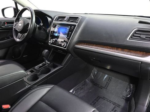 Used 2018 Subaru Outback 2.5i Limited image 15