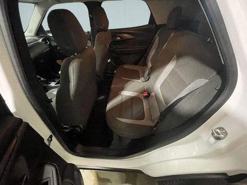 Used 2025 Chevrolet TrailBlazer LT image 17
