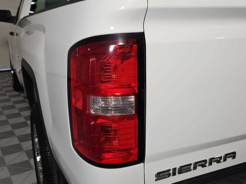 Used 2017 GMC Sierra 1500 2WD Regular Cab image 26