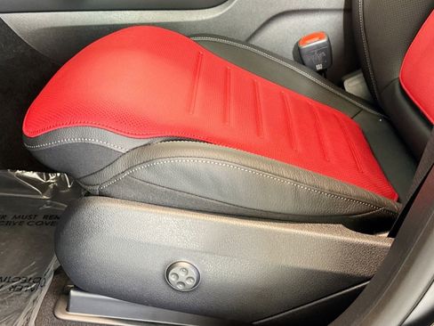 New 2026 Mercedes-Benz GLC 43 AMG 4MATIC image 17