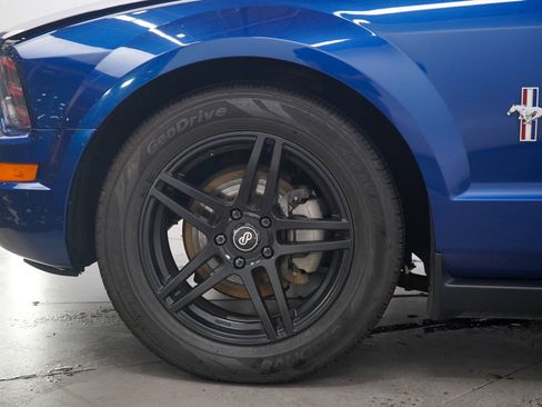 Used 2007 Ford Mustang Coupe RWD image 25