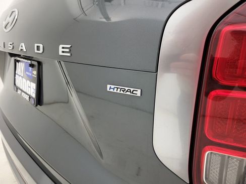 Used 2024 Hyundai Palisade Limited image 36