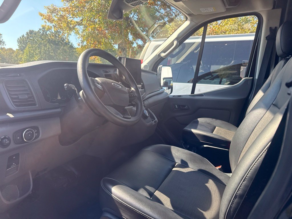 Used 2022 Ford E-Transit Medium Roof w/ Load Area Protection Package RWD image 3