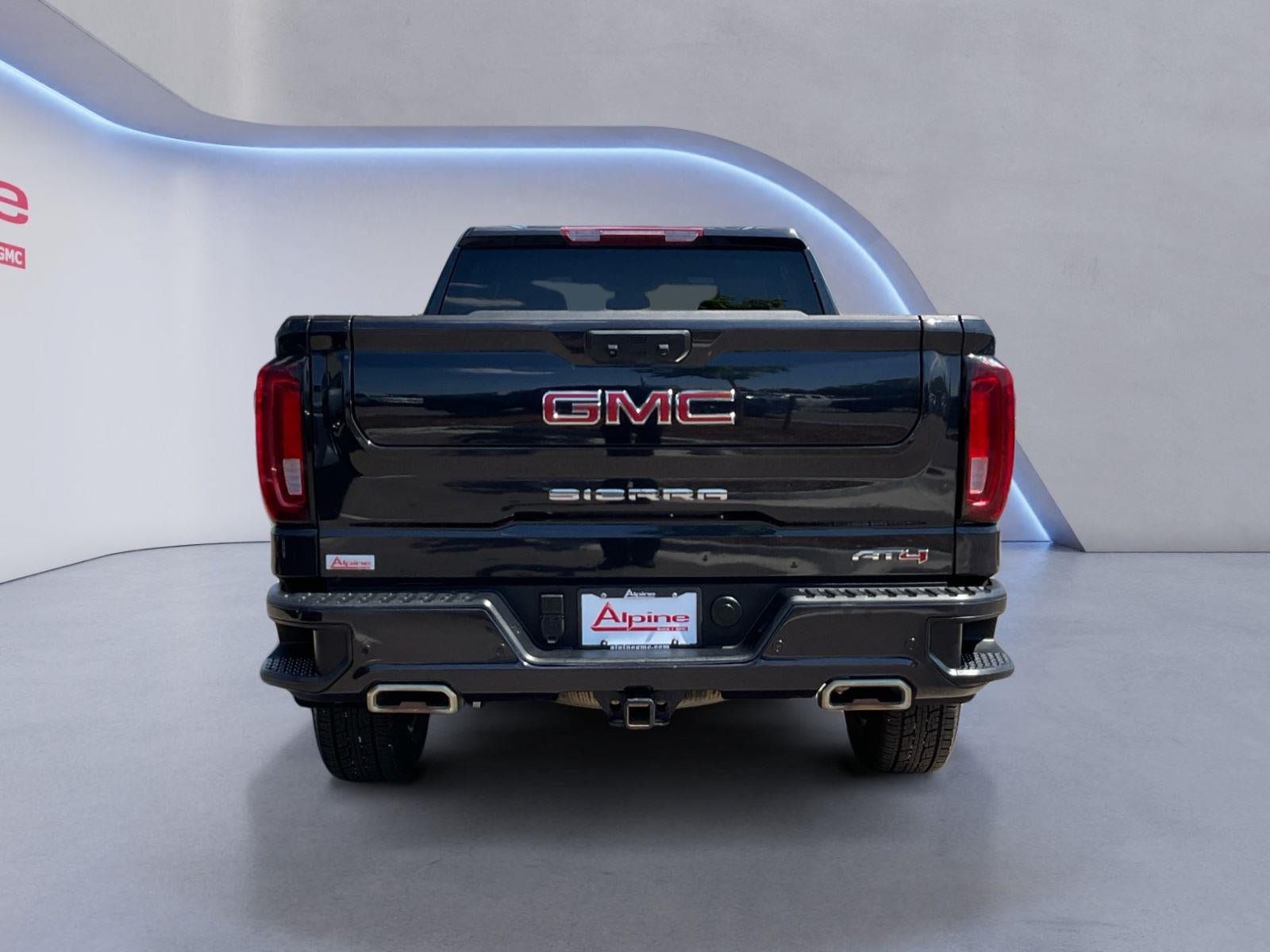 Used 2024 GMC Sierra 1500 AT4 AWD/4WD image 4