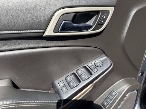 Used 2018 GMC Yukon Denali RWD image 19