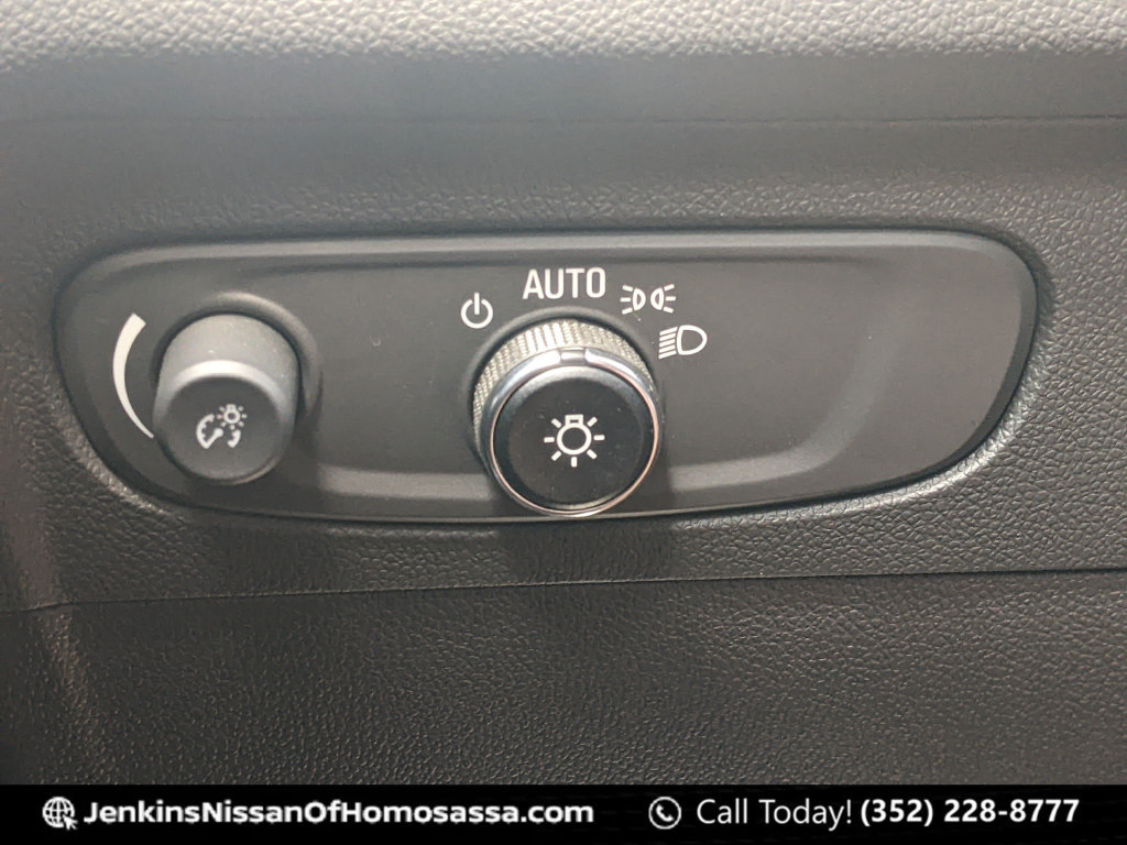 Used 2023 Buick Envision Preferred FWD image 41