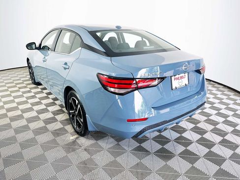 Used 2025 Nissan Sentra SV FWD image 6