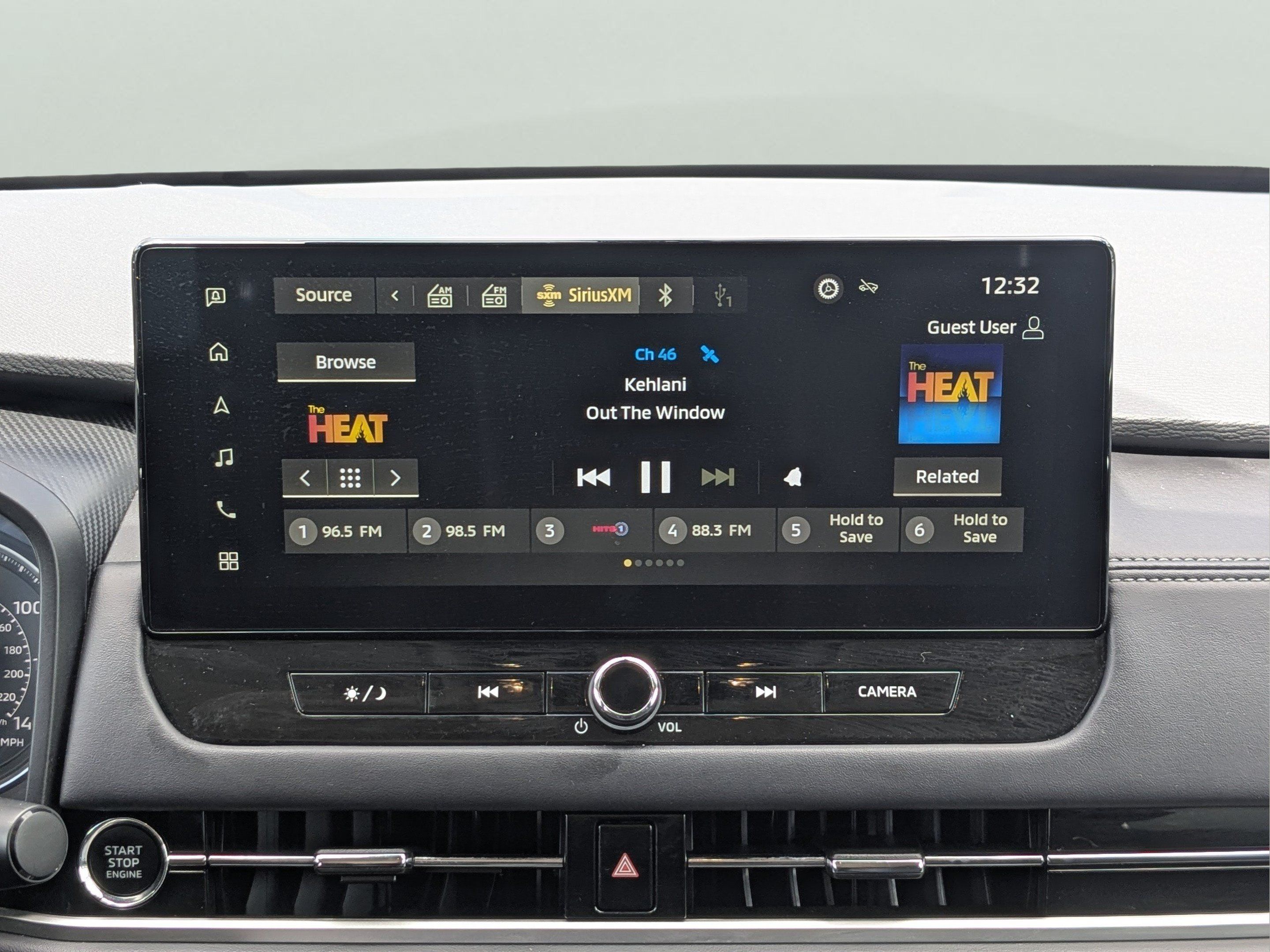 Used 2025 Mitsubishi Outlander SE FWD image 16
