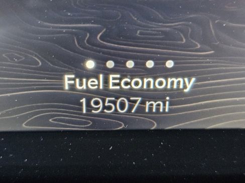 Used 2024 Jeep Grand Cherokee Laredo X image 29