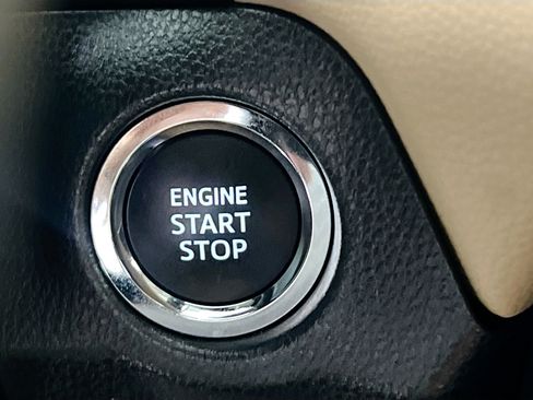 Used 2025 Toyota RAV4 XLE image 24