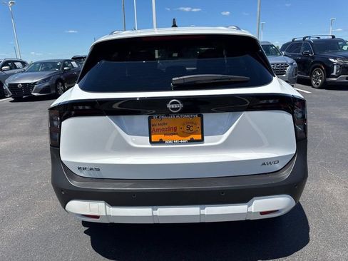 Used 2026 Nissan Kicks SV w/ Cold Weather Package AWD/4WD image 4