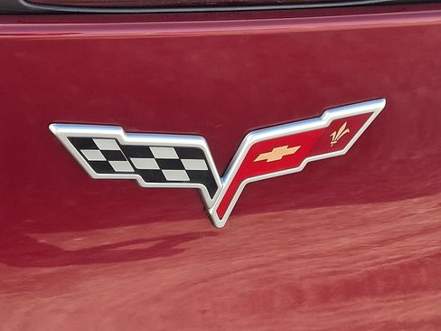 Used 2005 Chevrolet Corvette Convertible w/ Preferred Equipment Group image 29