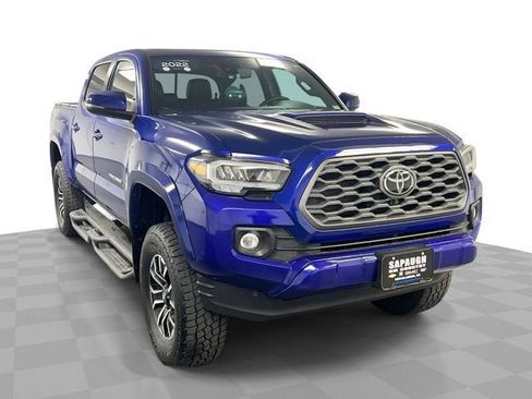 Used 2022 Toyota Tacoma TRD Sport w/ TRD Premium Sport Package AWD/4WD image 1