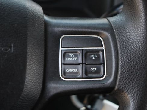 Used 2018 RAM 2500 SLT AWD/4WD image 23