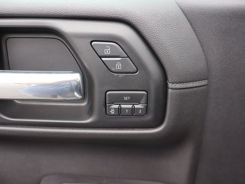 Used 2019 Chevrolet Silverado 1500 High Country AWD/4WD image 26