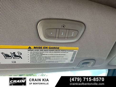 Used 2017 Chrysler Pacifica Touring-L FWD image 28