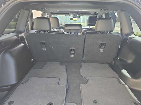 Used 2024 Jeep Grand Cherokee Altitude RWD image 24